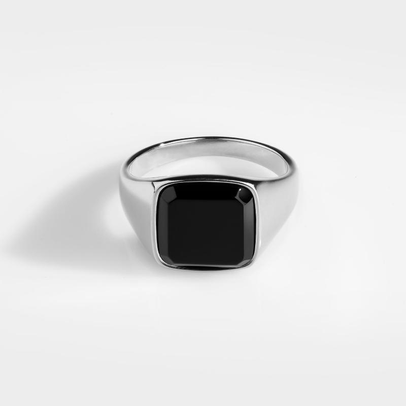 Black Onyx Signature - Sølvtonet Ring til Herre - Udsalg!