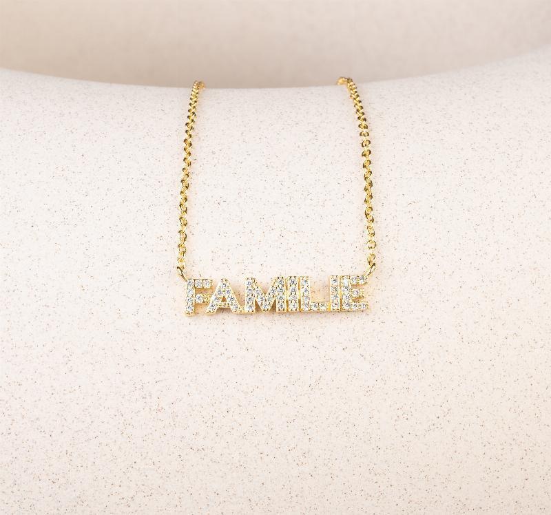 Guldbelagt Familiehalskæde med Sten