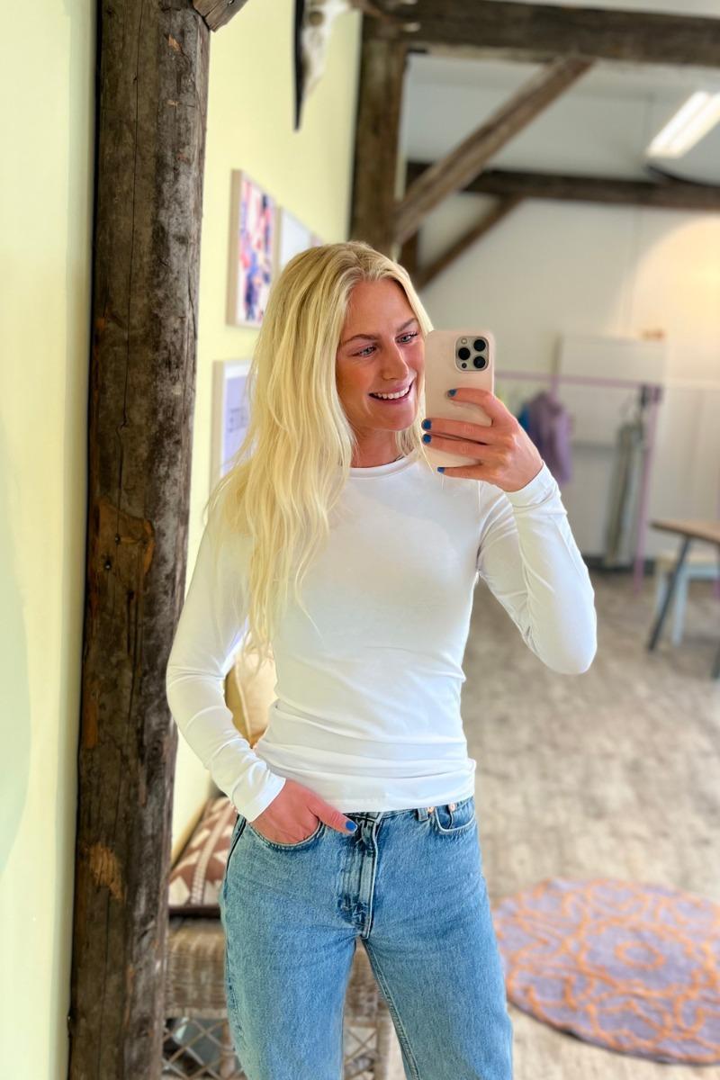 A-view - Klassisk Hvid Bluse - Stabil Top Ls - Udsalg