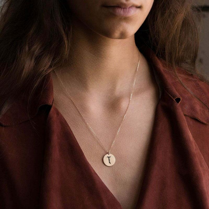 Gothisk Bogstav Rundt Vedhæng Halskæde