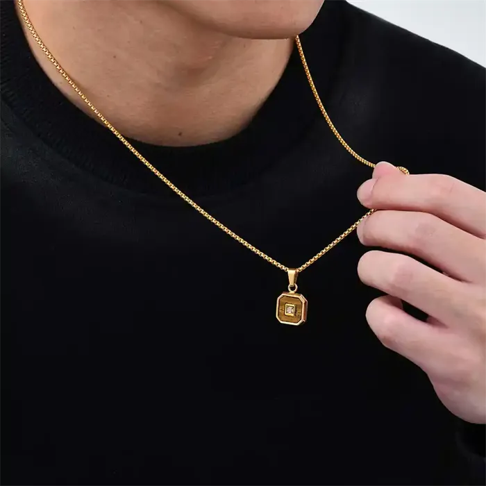 Neck Stone Halssmykke ædelstål Forgyldt