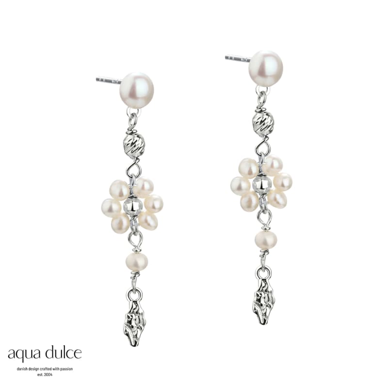 Daisy Pearl Earstud  Silver