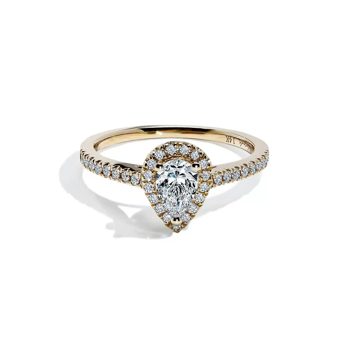 Hartford Forlovelsesring med Pæreformet Safir og Diamanter