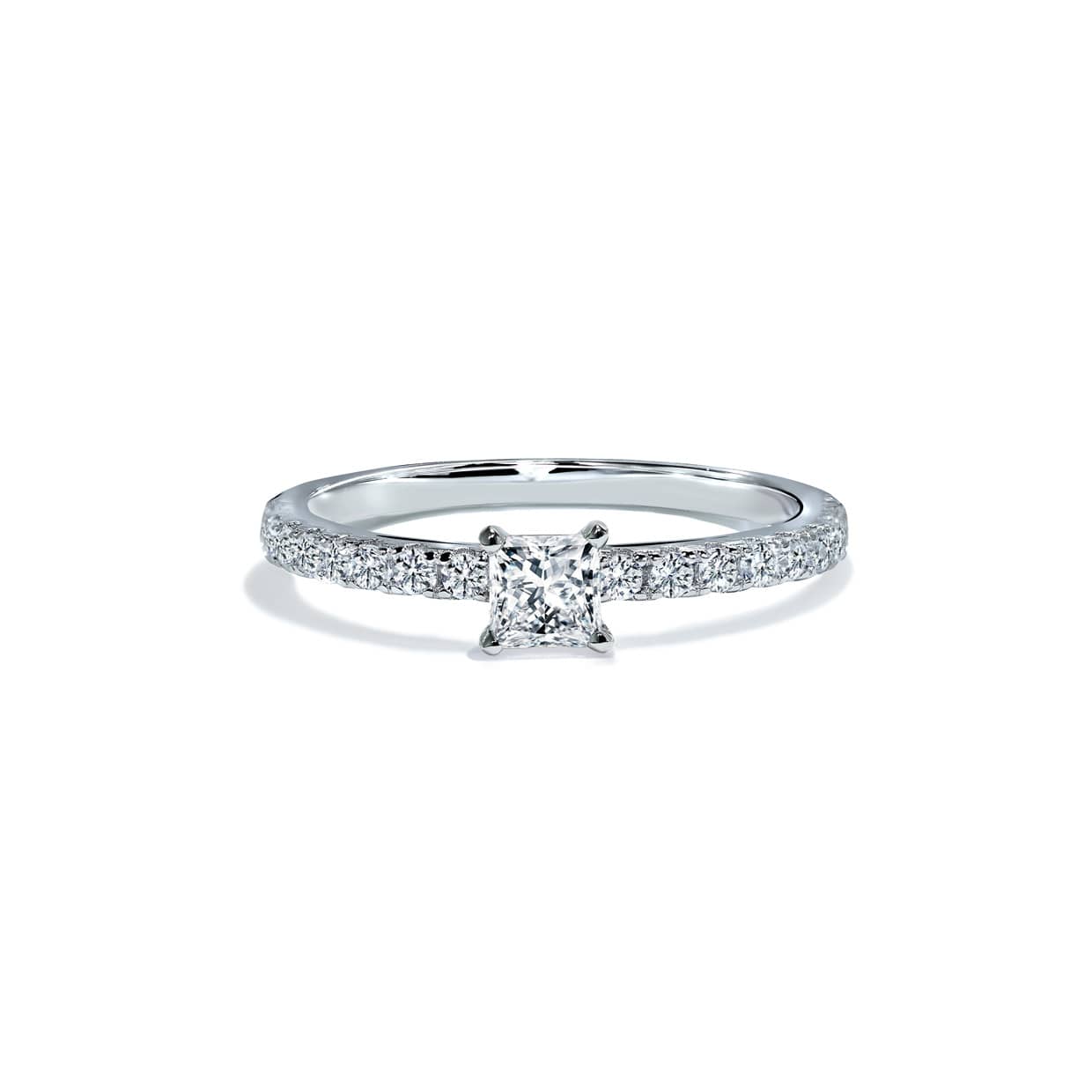 Romance Solitaire Forlovelsesring med Hvid Diamant