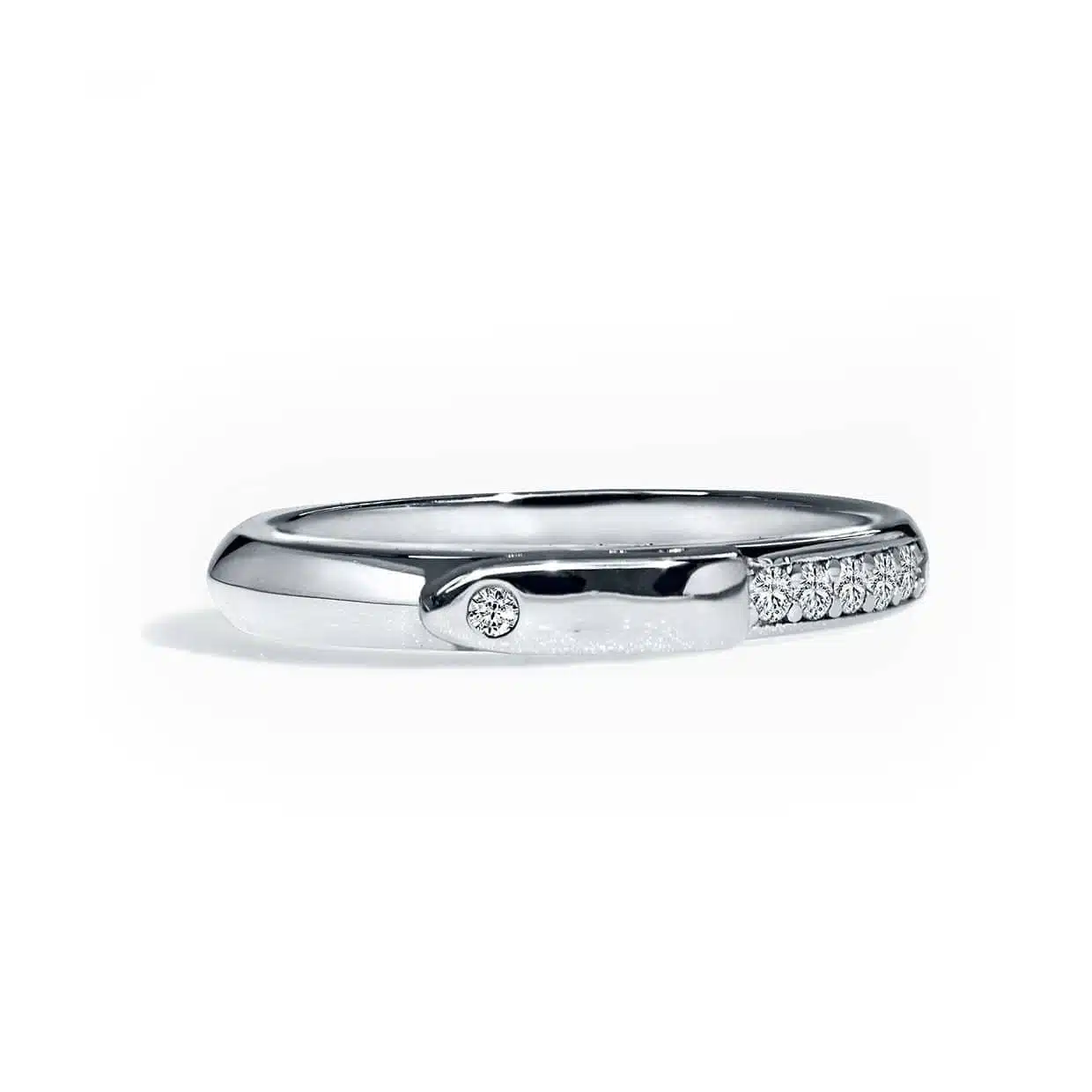 Moderne Equestrian Ring med Sten - Perfekt Gave til Hende