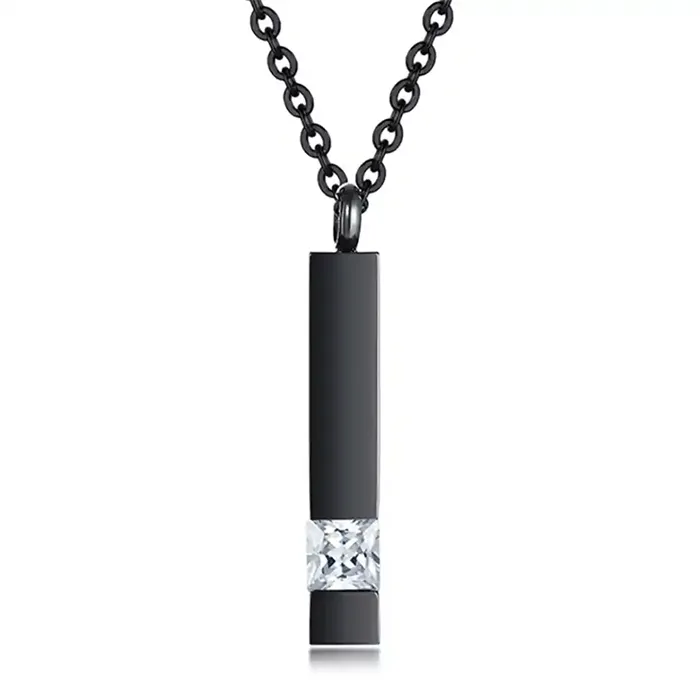 Pen Stone Blackcoatet Halssmykke - Stilfuldt Herresmykke