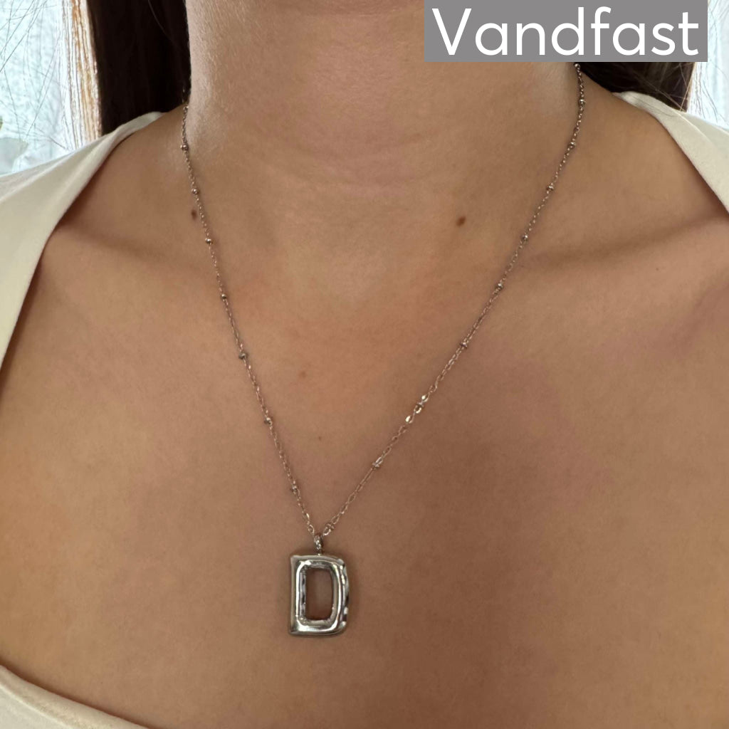 Annebrauner Ballon Bogstav Halskæde - D i Eksklusiv Æske