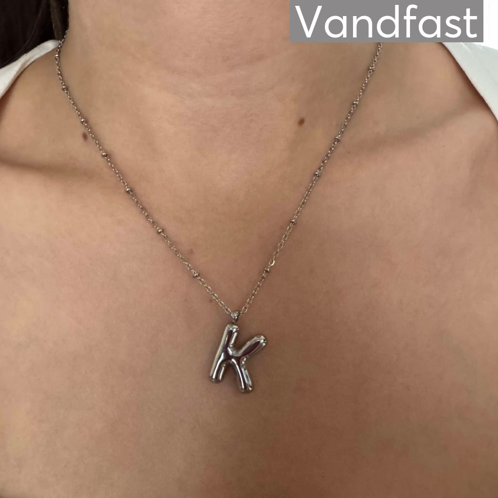 Annebrauner Ballon Bogstav Halskæde - Eksklusivt Smykke