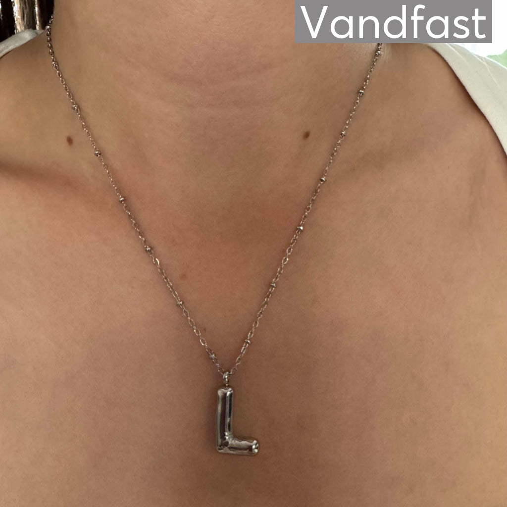 Annebrauner Ballon Bogstav Halskæde - Eksklusiv Smykkeæske