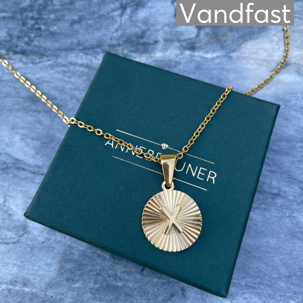 Annebrauner Solstråle Bogstav Halskæde - 18k Guldbelagt