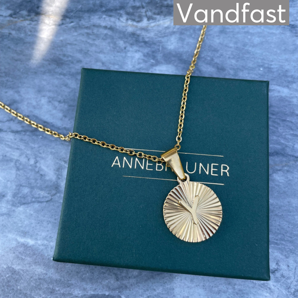 Annebrauner Solstråle Bogstav Halskæde 18k Guldbelagt