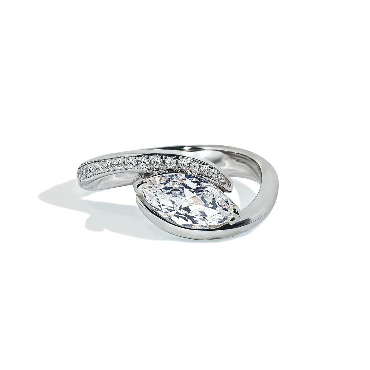 Oxford Sølv Scandi Ring - Elegant Smykkeboks til Gaver