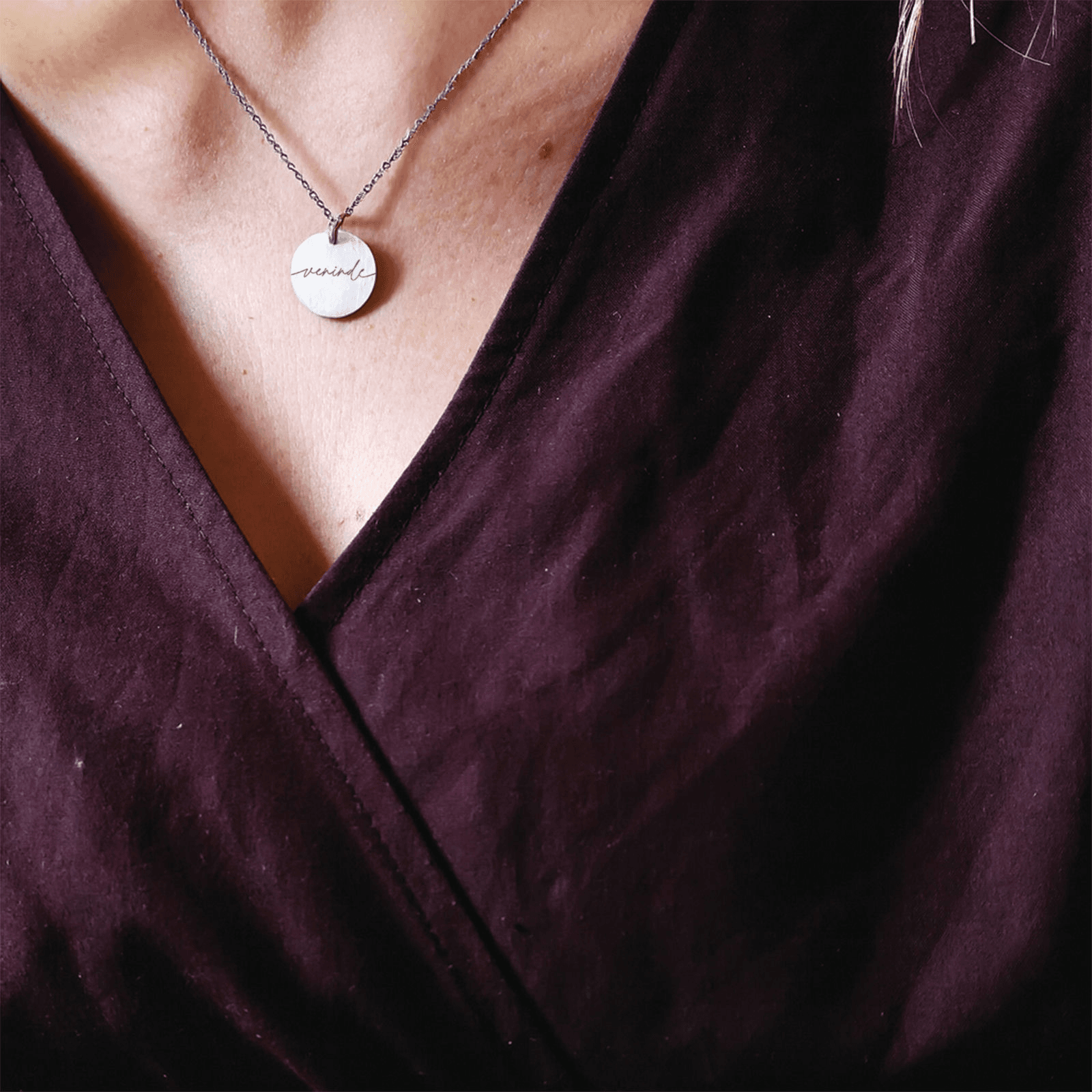 Veninde Skråskirft Halskæde - Perfekt gave til venskab